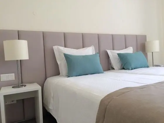 Deluxe Tek Büyük veya İki Ayrı Yataklı Oda