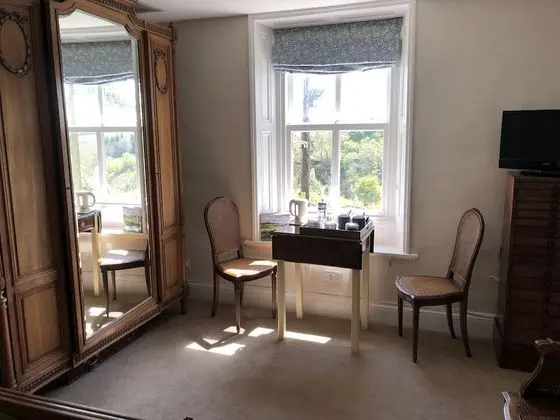 Oda, 1 Çift Kişilik Yatak, Sigara İçilmez