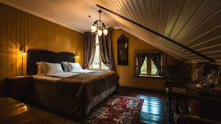 Tek Büyük Yataklı Oda (Historical)