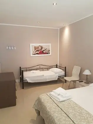 Deluxe Süit, Bağlantılı Odalar