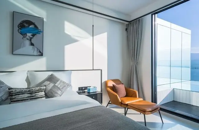 Luxury Tek Büyük Yataklı Oda