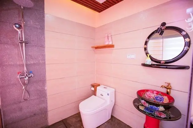 Honeymoon Tek Büyük Yataklı Oda