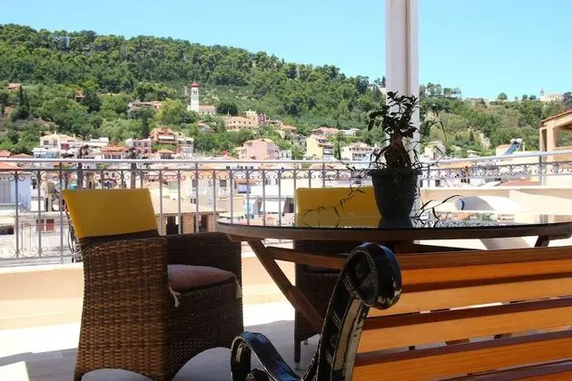 Superior Üç Kişilik Oda, Kısmi Deniz Manzaralı
