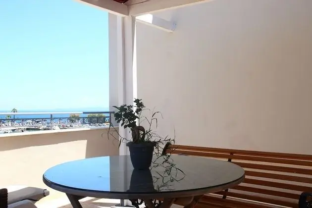 Superior Üç Kişilik Oda, Kısmi Deniz Manzaralı