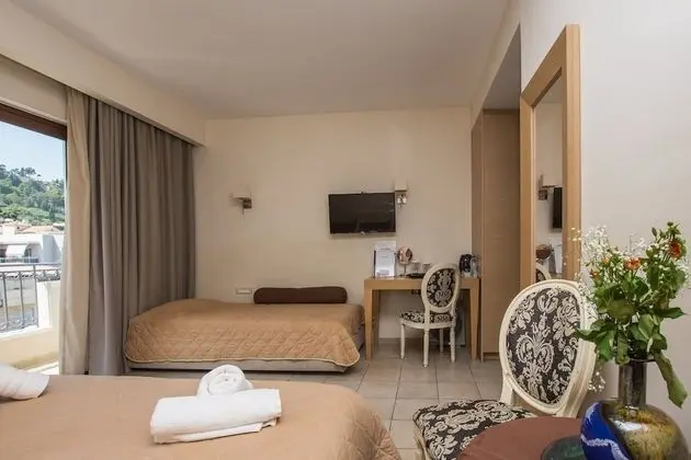 Üç Kişilik Oda, Dağ Manzaralı