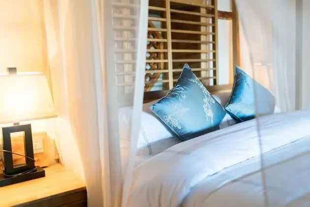 Luxury Süit, Küvet, Avlu Manzaralı