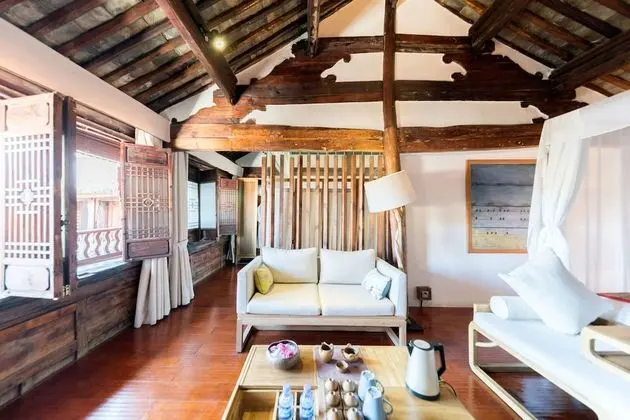 Luxury Süit, Küvet, Avlu Manzaralı