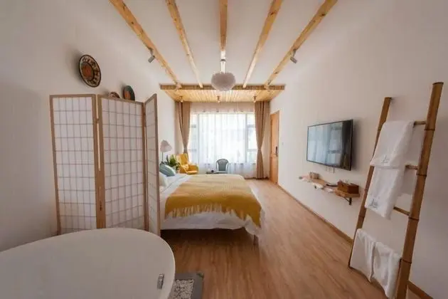 Luxury Tek Büyük Yataklı Oda