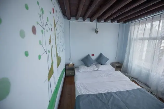 Traditional Tek Büyük Yataklı Oda