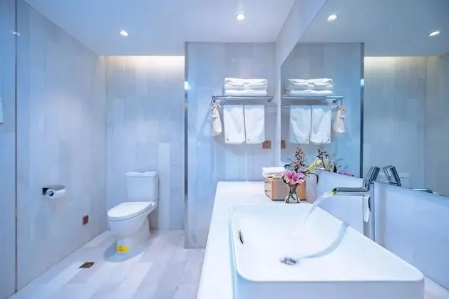 Deluxe İki Ayrı Yataklı Oda, 1 Yatak Odası, Küvet, Tepe Manzaralı