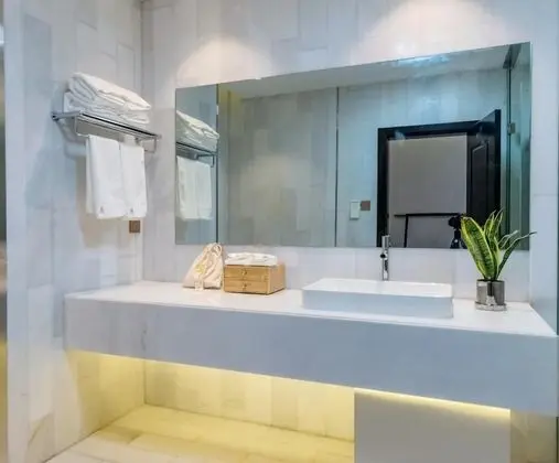 Deluxe Tek Büyük veya İki Ayrı Yataklı Oda, Küvet