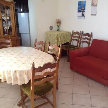 Apart Daire (Dalibor - 5m from the sea with parkin)