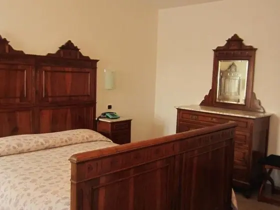 Tek Büyük Yataklı Oda