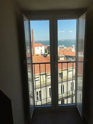Apart Daire, 2 Yatak Odası, Nehir Manzaralı