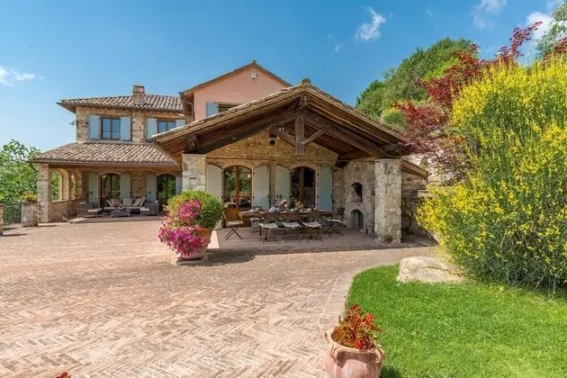 Villa