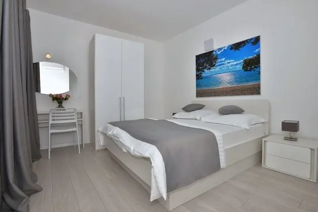 Standard Stüdyo, Balkon, Kısmi Deniz Manzaralı