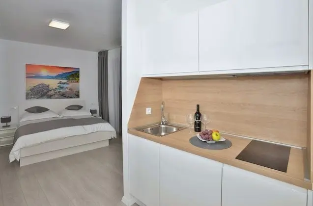 Standard Stüdyo, Balkon, Kısmi Deniz Manzaralı