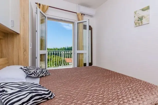 Villa (TwoBedroom Villa with Terrace and Swi)