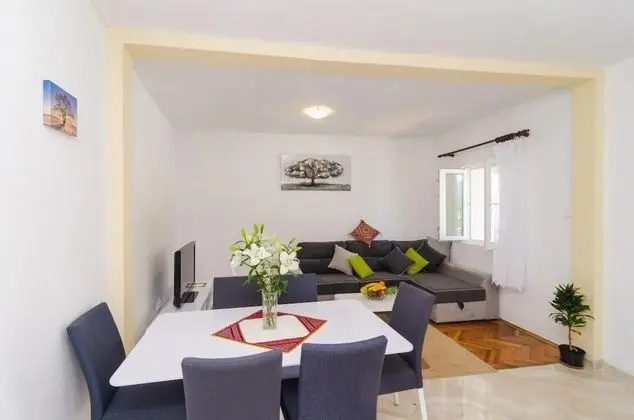 Villa (TwoBedroom Villa with Terrace and Swi)