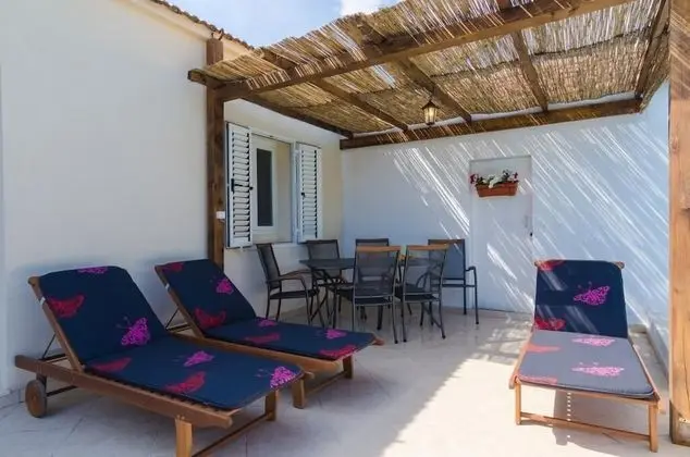 Villa (TwoBedroom Villa with Terrace and Swi)