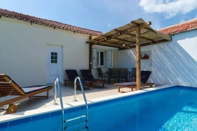 Villa (TwoBedroom Villa with Terrace and Swi)