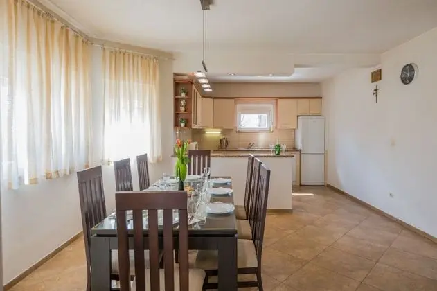 Villa, Kişiye Özel Havuzlu