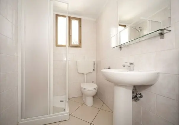 Tek Büyük veya İki Ayrı Yataklı Oda, Özel Banyo