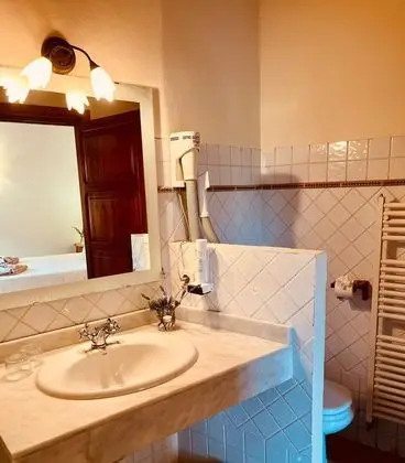 Standard Büyük Yataklı Tek Kişilik Oda