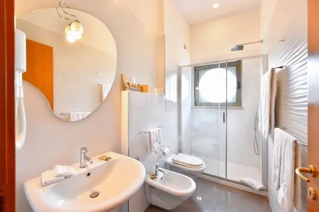 Comfort Tek Büyük veya İki Ayrı Yataklı Oda