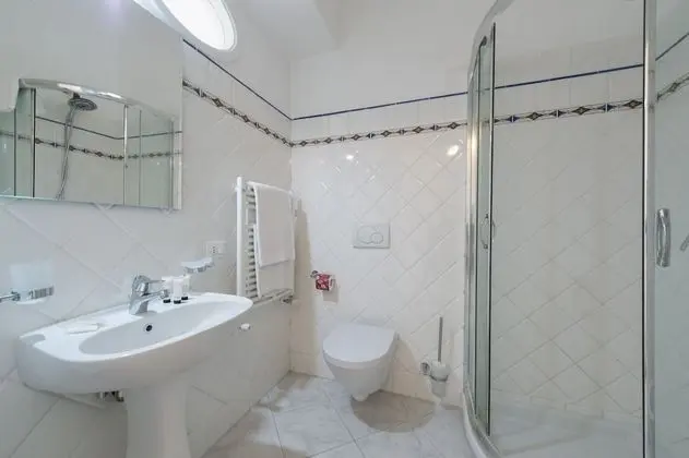 Deluxe Tek Büyük Yataklı Oda, Deniz Manzaralı