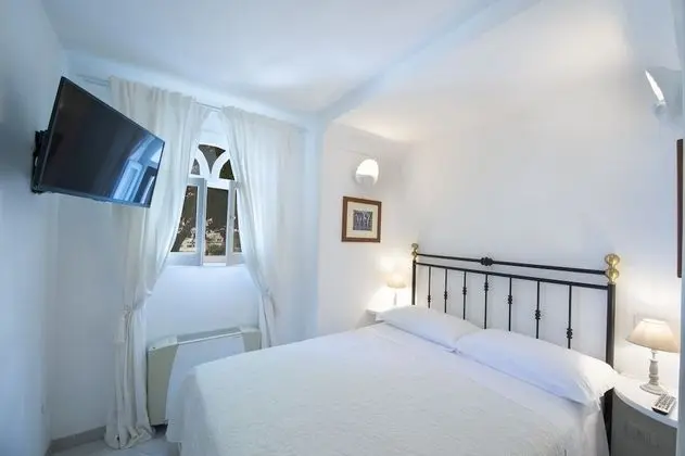 Dört Kişilik Oda, Bağlantılı Odalar, Deniz Manzaralı