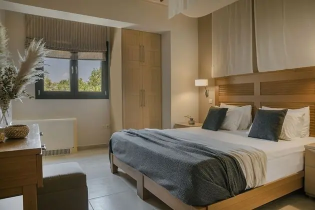 Ambassador Suite, 2 Bedrooms, Fireplace