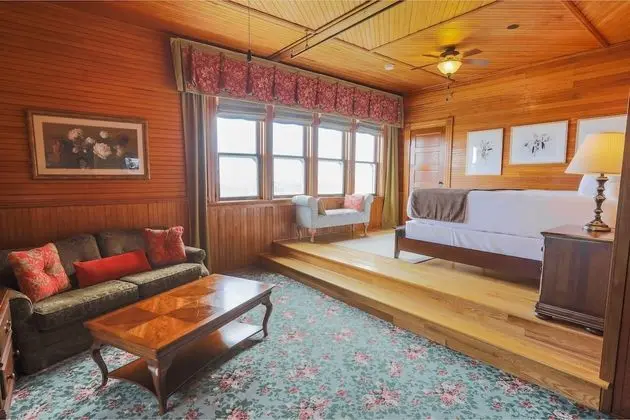 King Suite