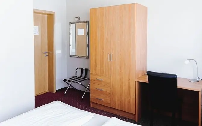 Basic Tek Büyük veya İki Ayrı Yataklı Oda, Özel Banyo