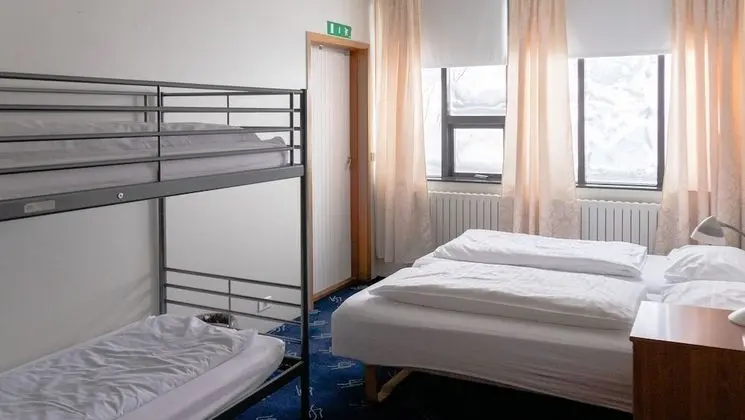 Economy Dört Kişilik Oda, Ortak Banyo