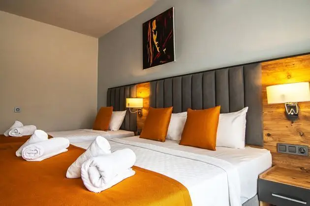 https://images.etstur.com/imgproxy/resize/2560x1440/files/images/hotelImages/etsrooms/1100/Dalya_Resort_Aqua___Spa_Hotel_20250625152902_0.jpg