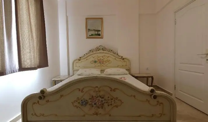 Villa Aile Odası