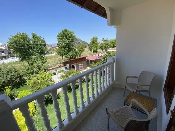 Superior Double Room, Bahçe Manzaralı, Balkonlu