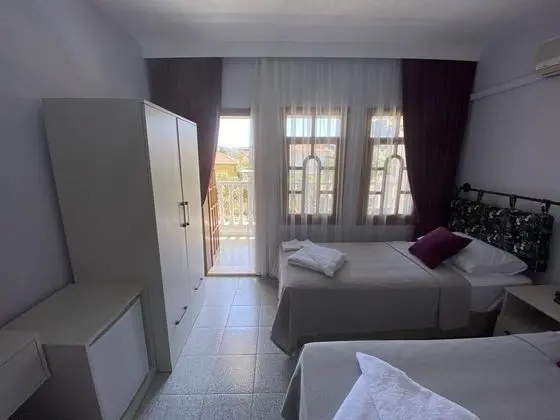 Superior Double veya Twin Room, Havuz Manzaralı, Balkonlu