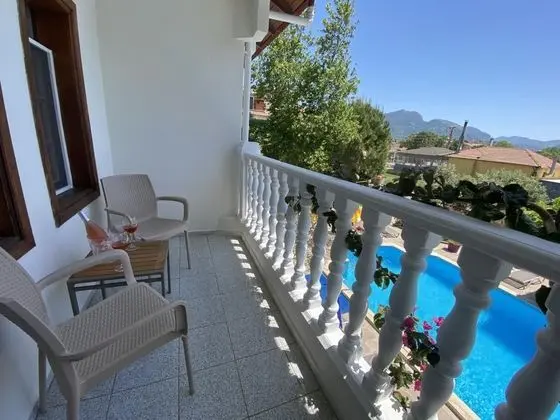 Superior Double veya Twin Room, Havuz Manzaralı, Balkonlu