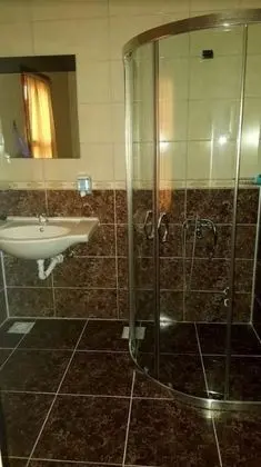 Aile Odası, Bahçe Manzaralı