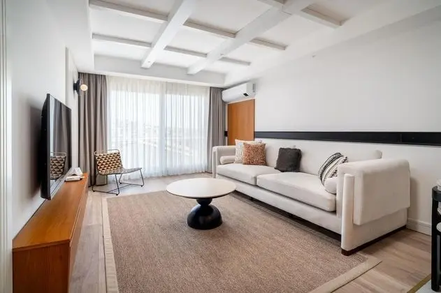 Suite, Kısmi Deniz Manzaralı
