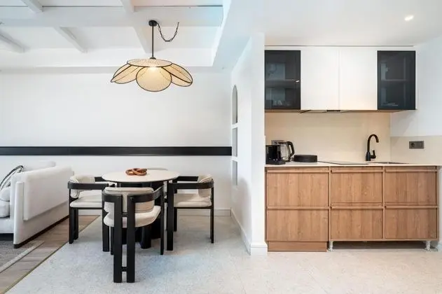 Suite, Kısmi Deniz Manzaralı