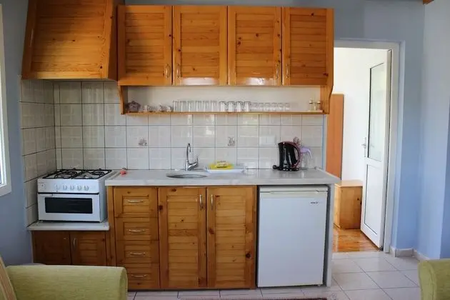 Economy Twin Room, Garden View
