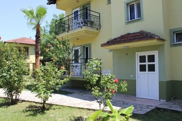 Economy Twin Room, Garden View
