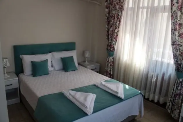 Triple, Şehir Manzaralı