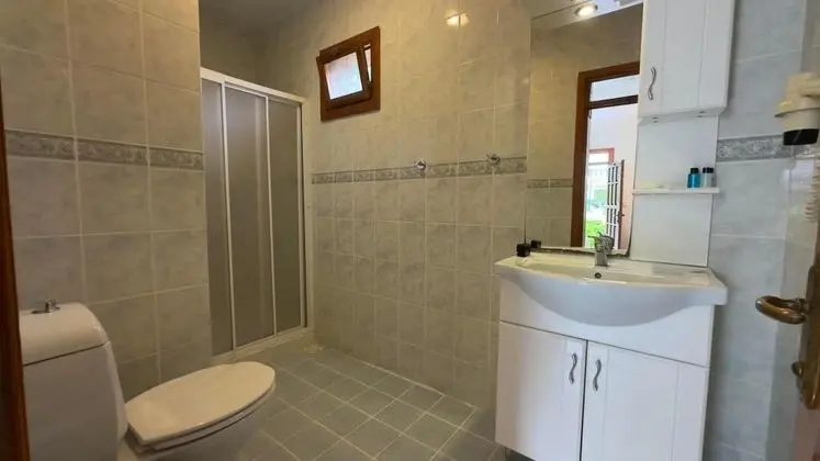 Çift Kişilik, Göl Manzaralı, Balkonlu
