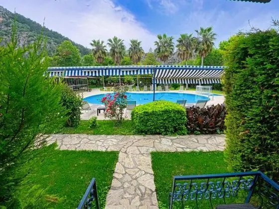 Çift Kişilik, Göl Manzaralı, Balkonlu