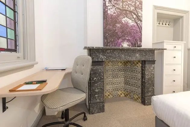 Üç Kişilik Oda, Ortak Banyo
