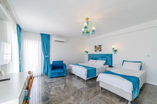 Deluxe Dört Kişilik Oda
